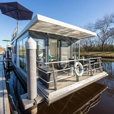 Ferienhaus Hausboot Seestern *