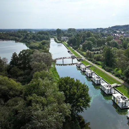 Hausboot Seestern Ferienhaus *